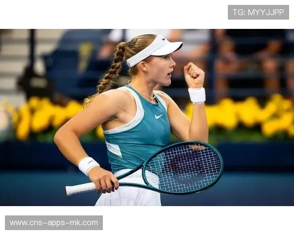 网球女单三盘大战持续三小时,激战背后的精彩故事 网球女单三盘大战持续三小时,激战背后的精彩故事