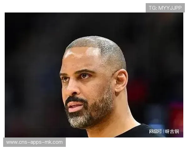 乌度卡怒喷球员不努力，全队沉默