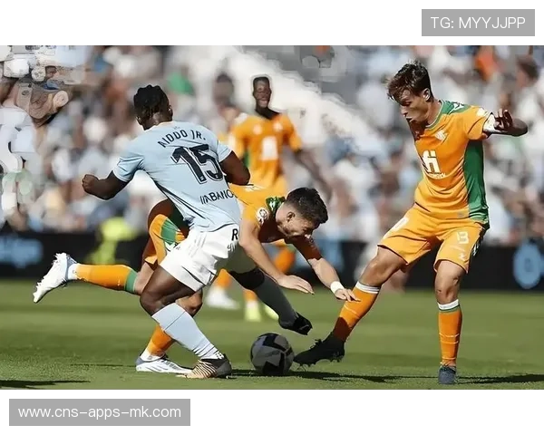 西甲:皇家奥维耶多战平奥萨苏纳,奥萨苏纳对皇家社会直播