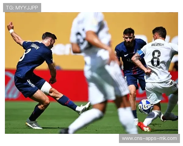 法甲巴黎替补上场立刻建功，比分被改写